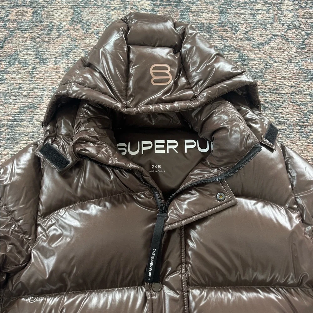 Aritzia The Super Puff™ Shorty - Hi-Gloss in Rich Mocha Brown XXS - Picture 8 of 9